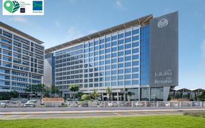 park rotana 5*