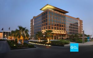 centro yas island by rotana 3*