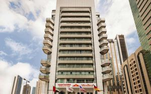 hawthorn suites by wyndham abu dhabi city center 4*