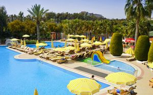 febeach hotel