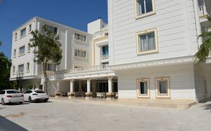 la perla hotel  (ex.orcas imperial palace. ex.maya world imperial.ex.imperial palace) 4*