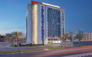 hampton by hilton dubai airport 3*