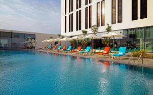 aloft dubai south 4*