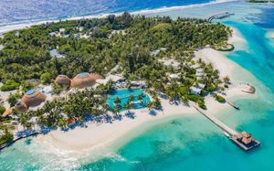 holiday inn resort kandooma 4*