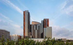 doubletree by hilton dubai m square hotel & residences 5*