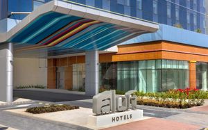 aloft al mina hotel 4*