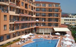 apart hotel happy 3*