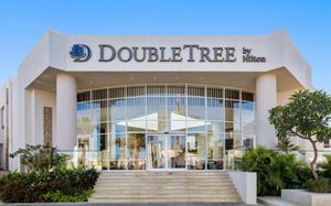 doubletree by hilton sharks bay resort (ex. hilton sharks bay) 4*
