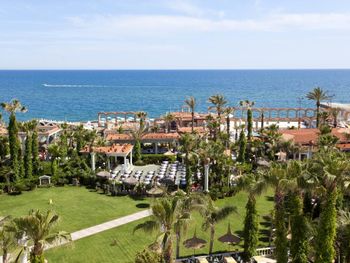 club hotel sera 5*